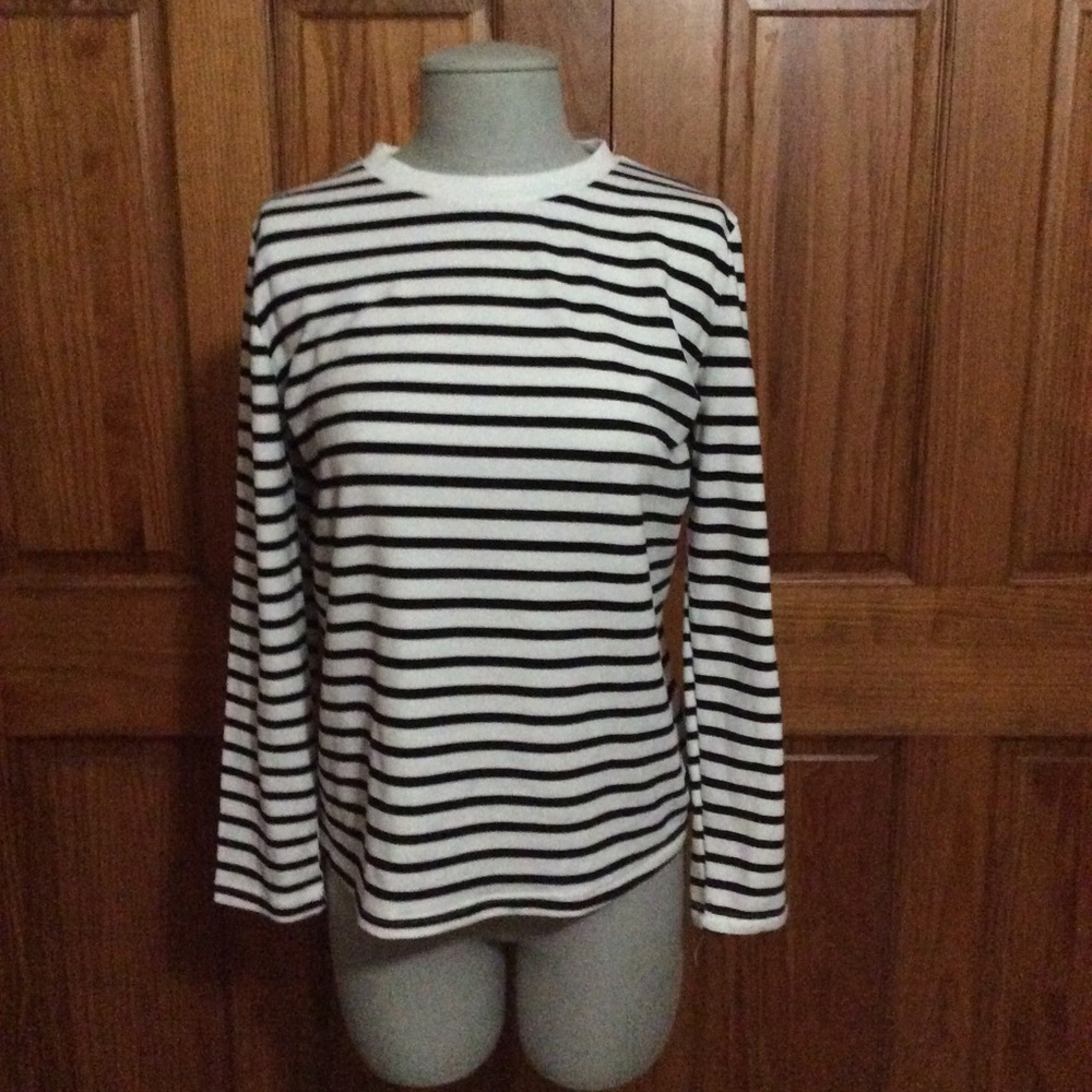 NWOT Black & White Long Sleeve Top